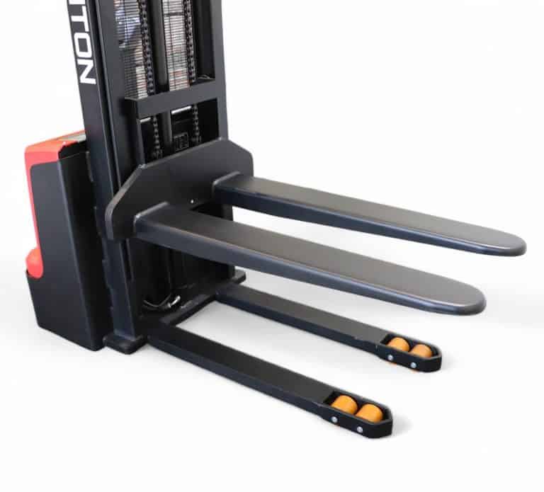 Fully Electric Stacker 1500kg