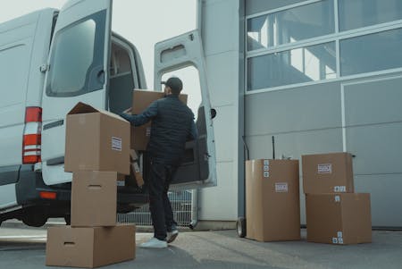 PalletTrucksUK.co.uk Gears Up for Summer Supply Chain Surge