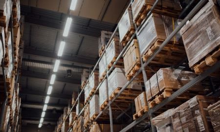 Logistics Labour Crunch 2025: Is Better Equipment the Key to Retention?