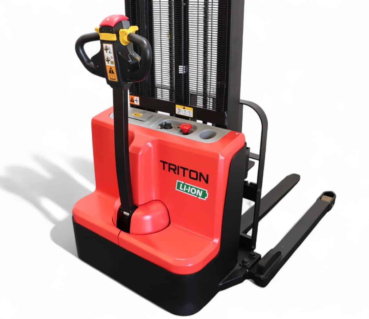 STRADDLE stacker ESS15-Li-3500mm rear close up