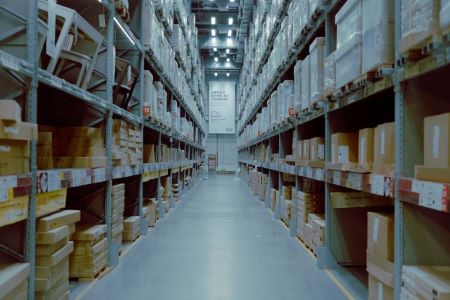 Pallet Trucks UK: Why Retention Starts on the Warehouse Floor