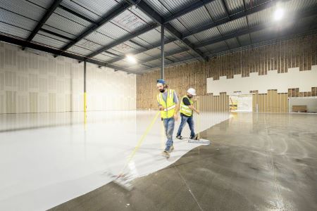 Why More Warehouses Are Operating with Mixed Floor Types – and Why It Can Be a Problem